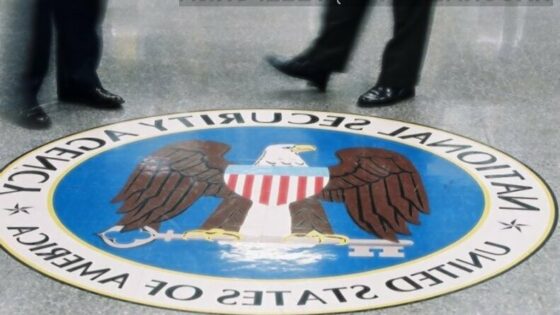 CIA lahko upravlja z vašo spletno kamero in mikrofonom