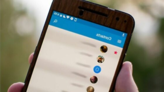 Mobilno aplikacijo Google Contacts lahko odslej namestijo vsi uporabniki Androida 5.0 Lollipop ali novejšega.