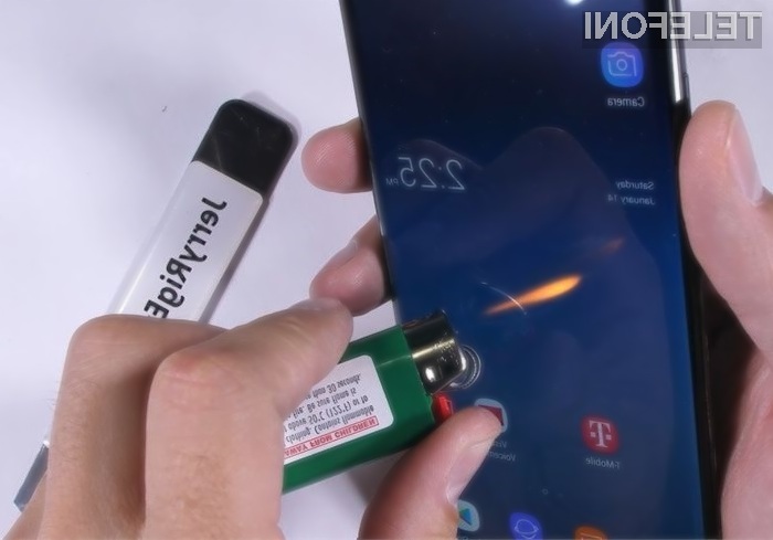 Pametni mobilni telefon Sasmung Galaxy Note 8 se je v praksi izkazal za precej odpornega.