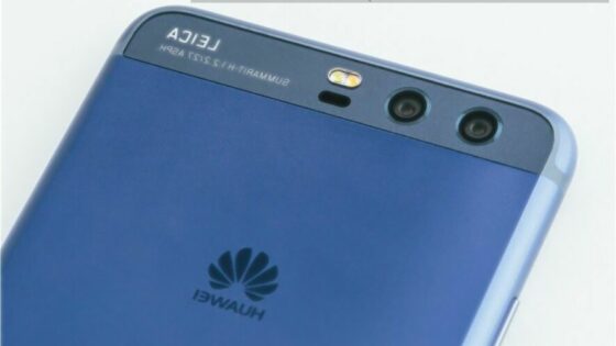 Vse več sodobnih telefonov bo opremljenih z dvema fotoaparatoma in dvema kamerama!