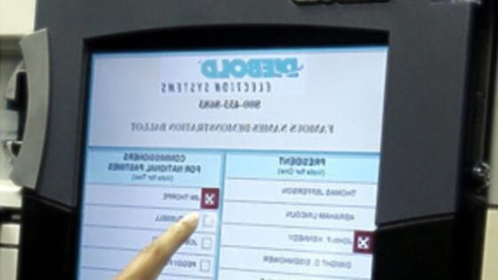 Elektronske glasovalne naprave so zaradi možnosti namipulacij med volivci sila nepriljubljene!