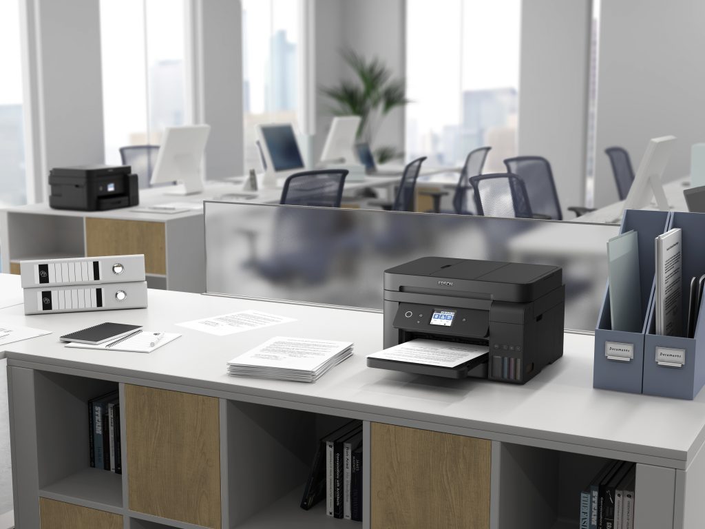 Epson je v Ljubljani predstavil nove tiskalnike, optične bralnike in projektorje