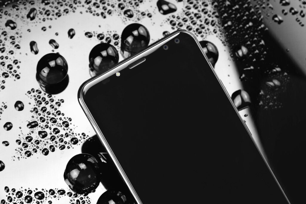 Poceni telefon Oukitel K6 tako kot iPhone X ponuja možnost hitre prijave z obrazom,