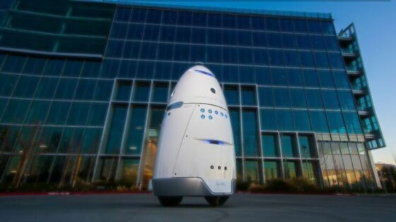 Brezdomci v San Franciscu pod nadzorom robotov