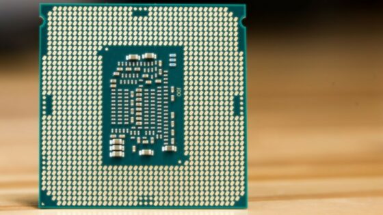 Ranljivostim Meltdown in Spectre je izpostavljenih  kar precej Intelovih procesorjev!