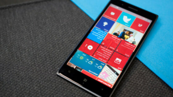 Windows 10 Mobile je dokončno mrtev
