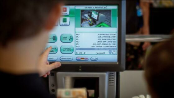 Goljufije na hitrih blagajnah tudi pri nas
