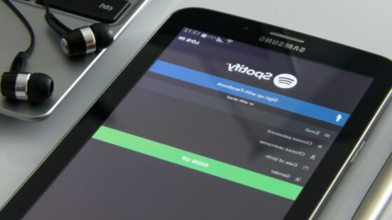 Google in Amazon sta razloga, zakaj Spotify potrebuje svoj pametni zvočnik
