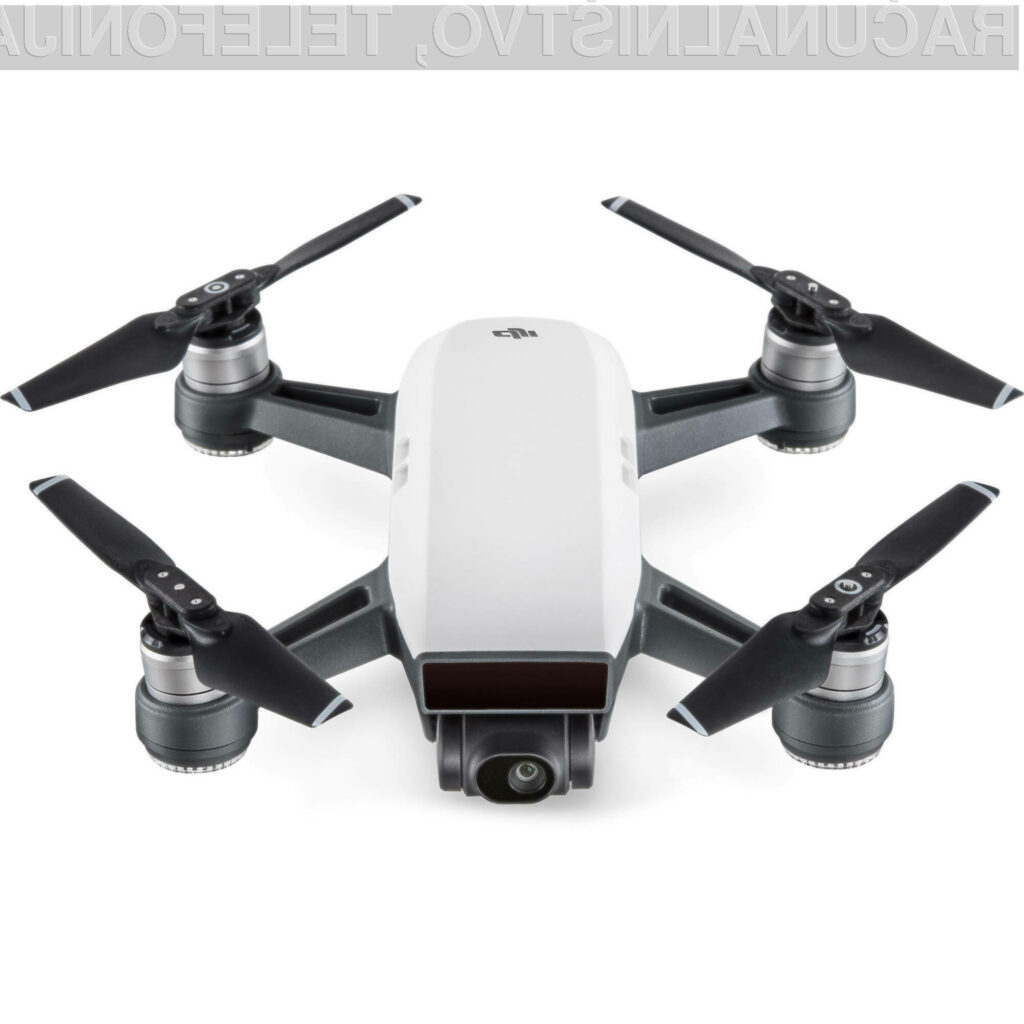 Super dron DJI Spark Selfie Pocket Drone je lahko naš že za zgolj 379,99 evrov.