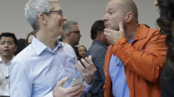 Pozabite na iPhone X - Apple bi lahko še letos izdal novi, cenovno ugodnejši iPhone z večjim ekranom