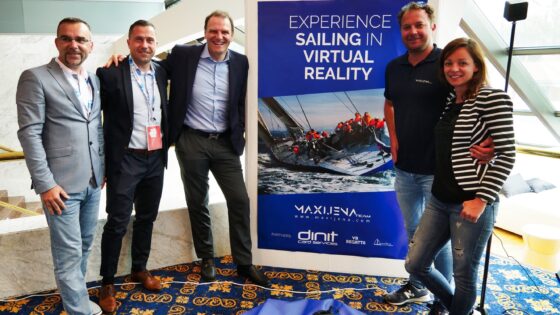 Gorazd Mauri, vodja projekta Maxi Jena; Primož Patru, generalni direktor in član upravnega odbora podjetja Dinit Card Services; Philippe Rogge, podpredsednik Microsofta za srednjo in vzhodno Evropo; Gašper Vinčec, olimpijec in lastnik jadrnice Maxi Jena,