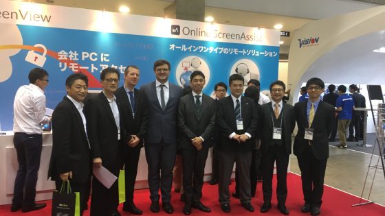 Ekipa Santec - OceanBridge - XLAB na sejmu Japan IT Week.