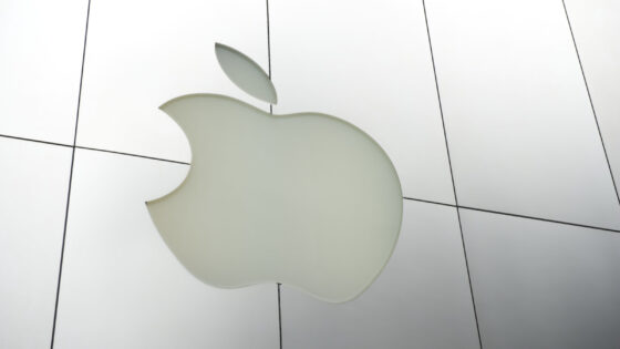 Apple je Irski izplačal »prvi obrok« od 13 milijard evrov težke denarne kazni.
