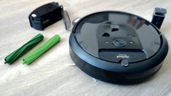 Preizkusili smo: iRobot Roomba i7+ s samodejnim čiščenjem koška