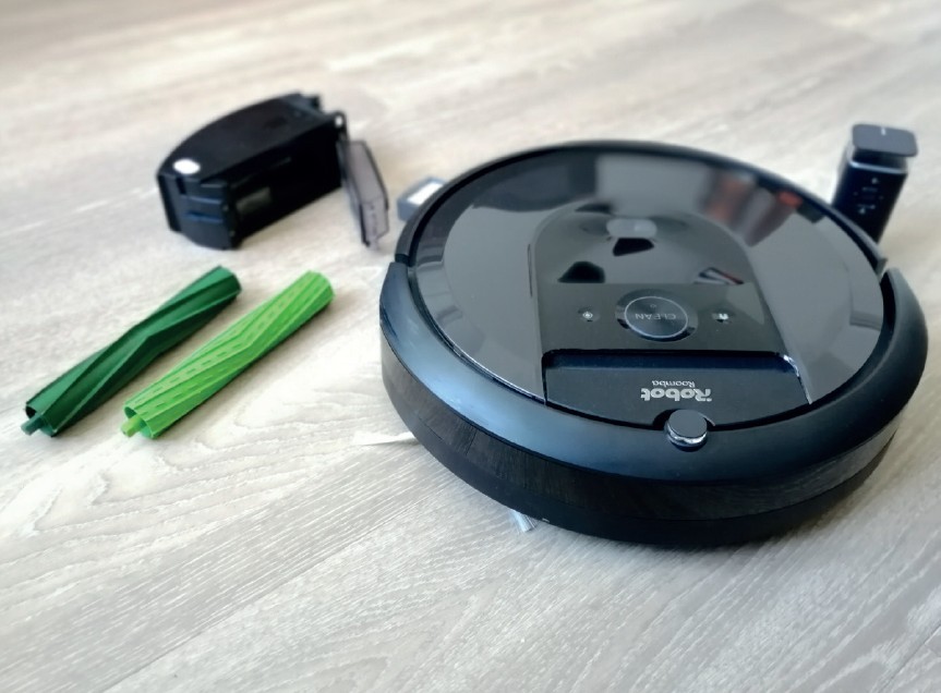 Preizkusili smo: iRobot Roomba i7+ s samodejnim čiščenjem koška