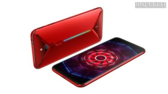 Pametni mobilni telefon Nubia Red Magic 3 ima za hlajenje strojnih komponent na voljo celo aktivni sistem ventilatorjev.