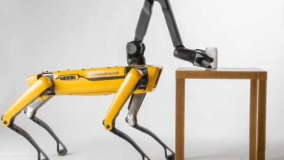 Prvi komercialno razpoložljiv štirinožni robot bo na voljo še pred koncem leta.