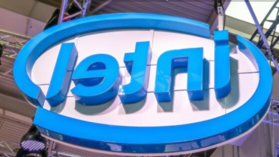 AMD je z odličnimi procesorji družine Ryzen 3000 podjetje Intel prisililo v pocenitev njegovih izdelkov.