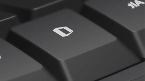 S pritiskom na novo tipko »Office« naj bi se aktivirale dodatne funkcije v programih paketa Office.