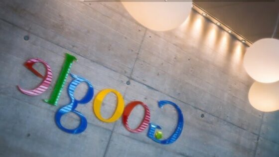 Google je v celoti opustil zamisel o pripravi cenzuriranega spletnega iskalnika za kitajski trg.