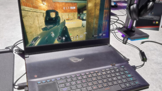 Prenosni računalnik Asus ROG Zephyrus S GX701 je prvi z zaslonom frekvence 300 hercev.