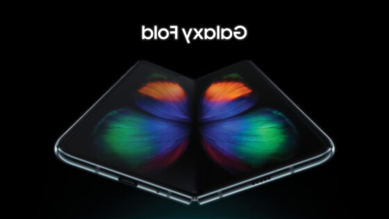 Prepogljivi Samsung Galaxy Fold bo sprva na voljo korejskim uporabnikom.