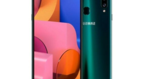 Samsung Galaxy A20s bo zlahka prepričal mnoge uporabnike storitev mobilne telefonije.