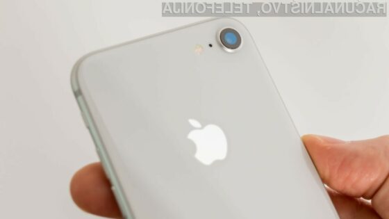 Množična proizvodnja pametnega mobilnega telefona Apple iPhone SE 2 naj bi se pričela šele na začetku prihodnjega leta.