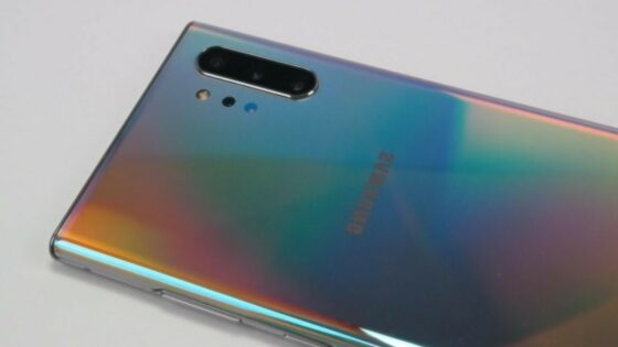 Pametna mobilna telefona Galaxy Note 10 Lite in Galaxy Note 10+ Lite naj bi bila cenovno precej bolj dostopna.