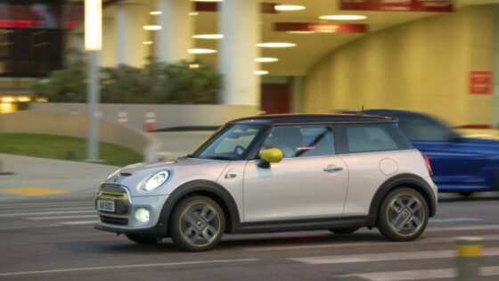 Mini Cooper: znana cena prvega popolnoma električnega modela