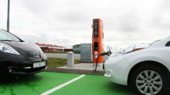 Zgolj 10 minutno polnjenje naj bi zadoščalo za do 320 kilometrov avtonomije.