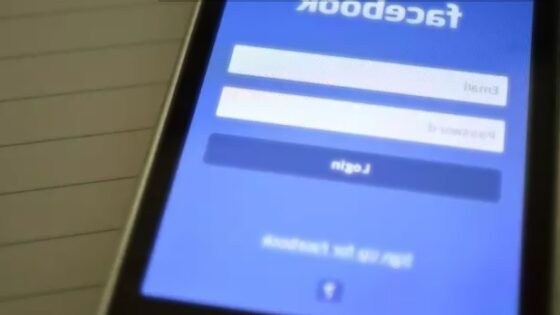 Facebooku zaupajte le tiste podatke, ki so lahko razkriti javnosti!