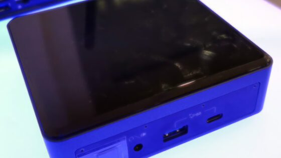 Kompaktni osebni računalnik Intel NUC je postal še boljši in zmogljivejši.