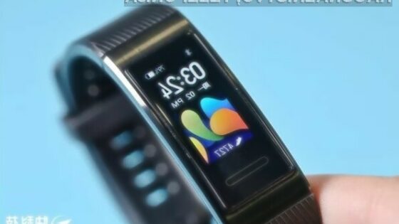 Pametna zapestnica Huawei Band 4 Pro za malo denarja ponuja resnično veliko.