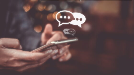 Prvo kratko sporočilo SMS je bilo leta 1992 poslano na dvokilogramski »prenosni« telefon Orbitel 901.