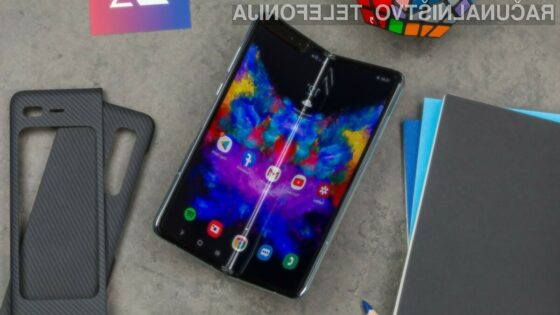 Prepogljivi pametni mobilni telefon Samsung Galaxy Z Flip bo naprodaj šele v drugem četrtletju letošnjega leta.