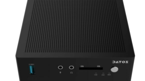 Ključna razlika med modeloma Zbox MA621 nano in Zbox CA621 nano je način hlajenja procesorja AMD Ryzen 3200U.
