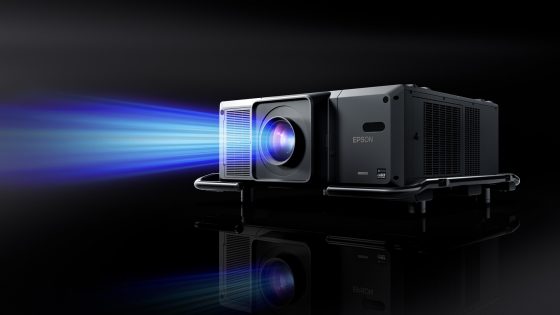 Epson na sejmu ISE 2020 predstavil nov projektor s svetilnostjo 30.000 lumnov