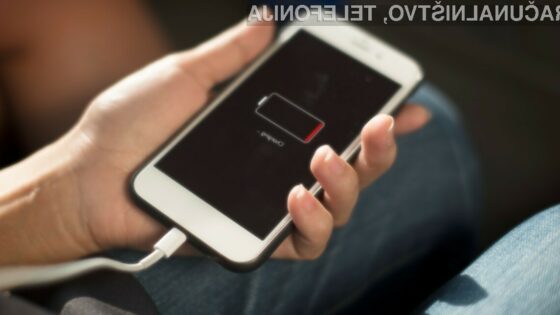 Apple je zaradi namernega upočasnjevanja telefonov iPhone prejelo kazen v višini 25 milijonov evrov.