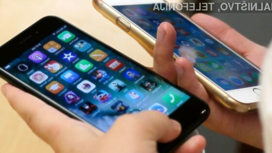 Vsakemu lastniku starejših pametnih mobilnih telefonov iPhone bo moralo podjetje Apple odšteti preračunanih 22,4 evrov.