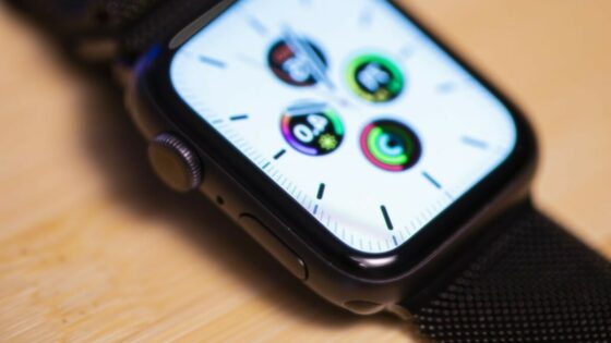 Pametna ročna ura Apple Watch Series 6 naj bi prinesla kar nekaj novosti!