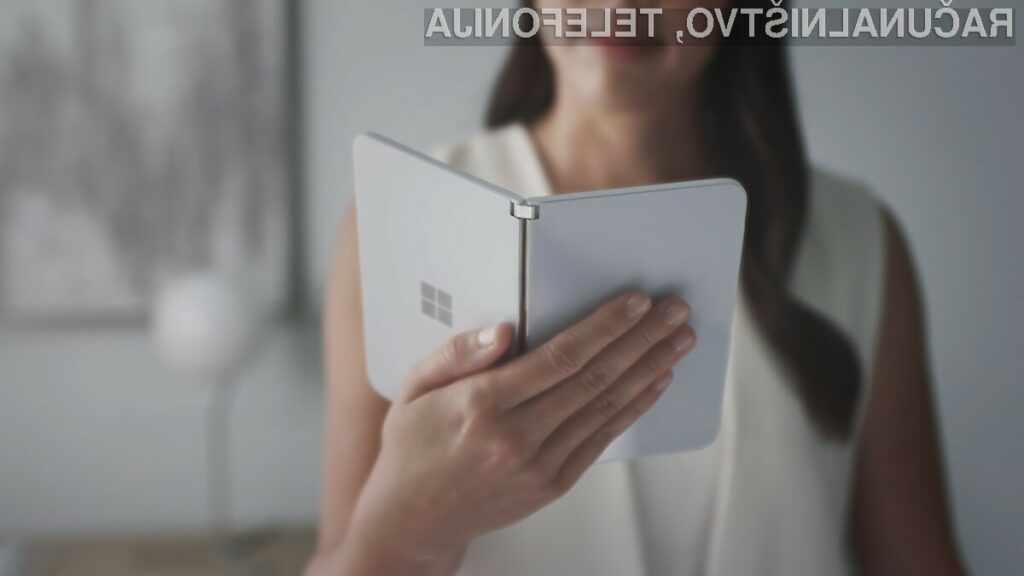 Nadvse zanimivi pametni mobilni telefon Microsoft Surface Duo bo naprodaj proti koncu poletja.