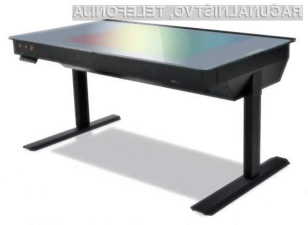 Oblikovno popolna in vsestransko uporabna računalniška miza podjetja Lian-Li vas bo takoj navdušila.