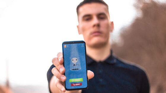 Slovenski dijak med karanteno ustvaril zabavno aplikacijo