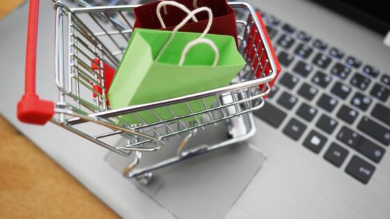 Spletno nakupovanje v Evropi zraslo za 129%