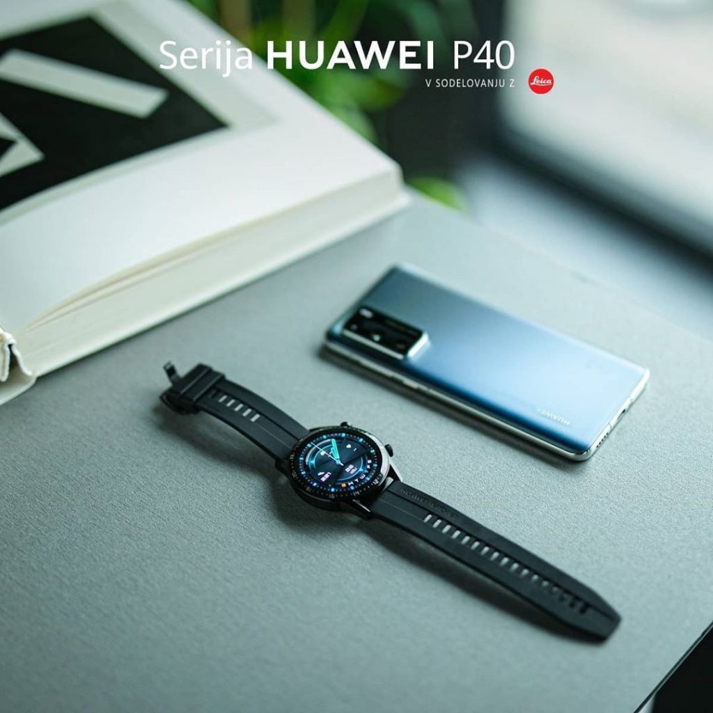 Huaweiu nagradi za najboljši pametni telefon in najboljšo pametno uro!