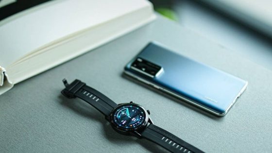 Huaweiu nagradi za najboljši pametni telefon in najboljšo pametno uro!