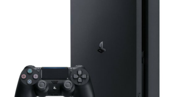 Igralna konzola Sony PS4 Slim, 500 GB