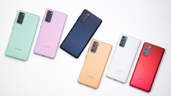 Samsung Galaxy S20 FE na voljo v Slovenji
