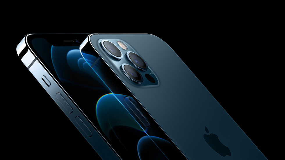 iPhone 12 Pro vs. Samsung Galaxy S20